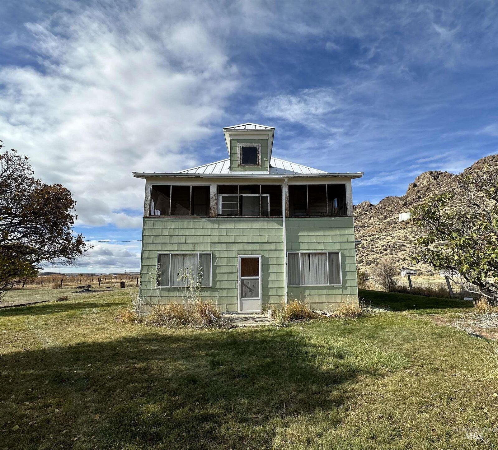 Property Photo: 501 Blackaby OR 97910