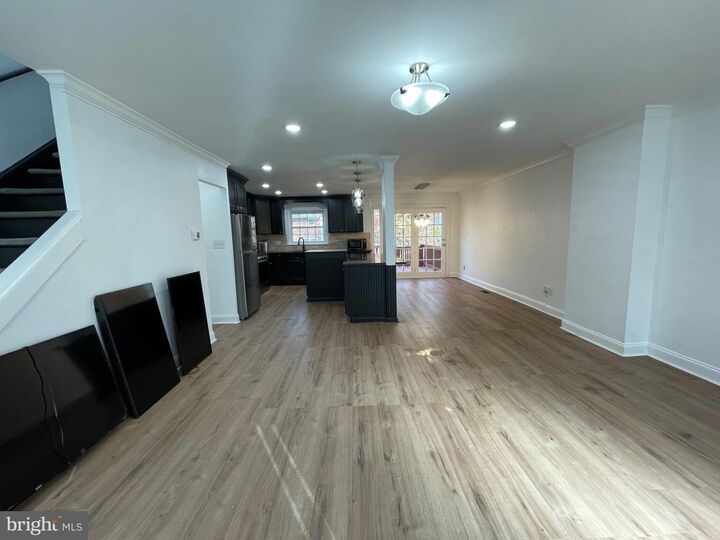 Property Photo: 14878 Lambeth Square VA 20120