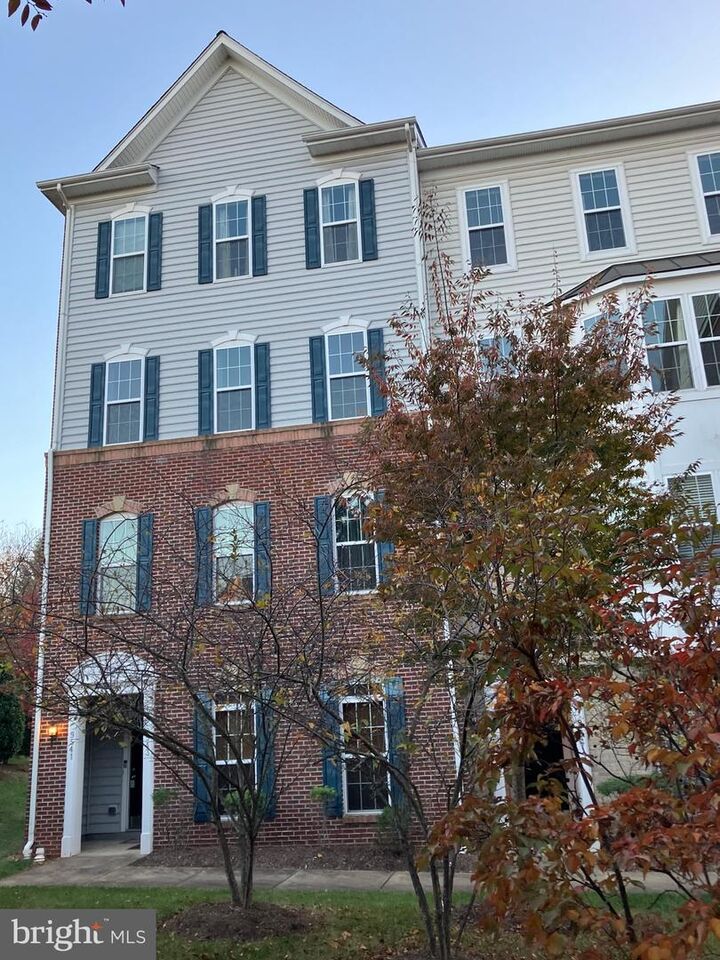9541 Chancellorsville Lane  Manassas VA 20110 photo