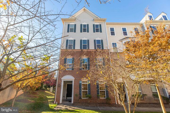 9541 Chancellorsville Lane  Manassas VA 20110 photo