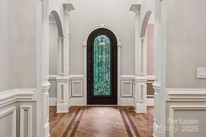 Property Photo: 7328 Summerlin Place NC 28226