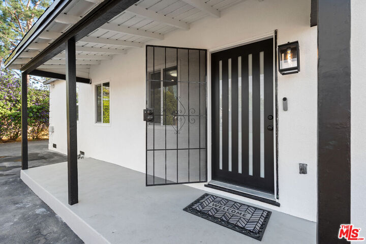 Property Photo: 20850 Chase St CA 91306