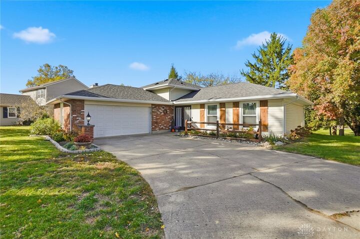 Property Photo:  1525 Brookfield Lane  OH 45373 