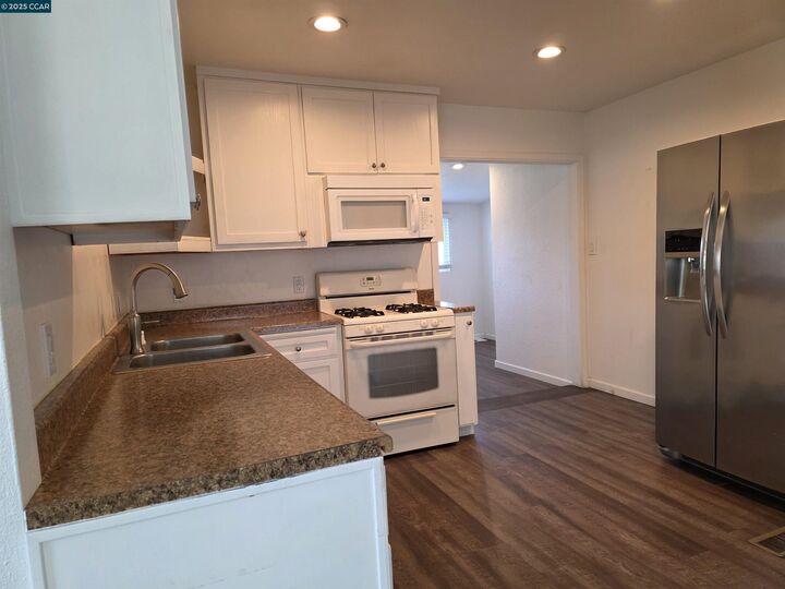 Property Photo:  753 Castle Court  CA 94513 