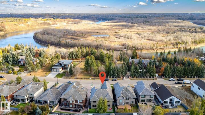 Property Photo:  4810 Donsdale Drive NW  AB T6M 2N2 