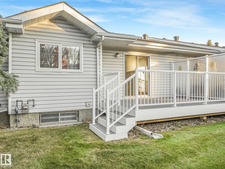 Property Photo:  17526 Callingwood Road NW  AB T5T 5P1 