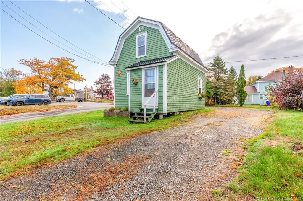 Photo de la propriété:  7 Wallace Street  NB E5C 3P3 