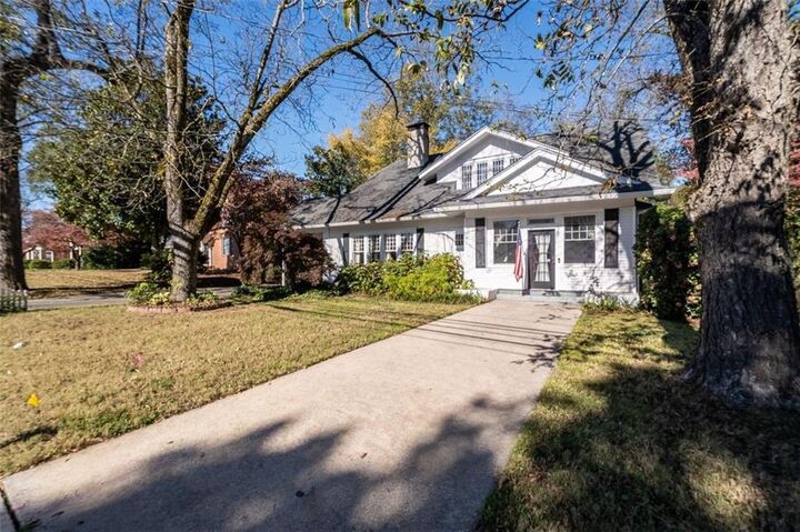 Property Photo:  116 N Broad Street  GA 30680 