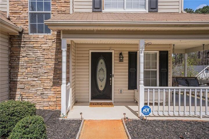 Property Photo: 190 The Falls Boulevard GA 30016