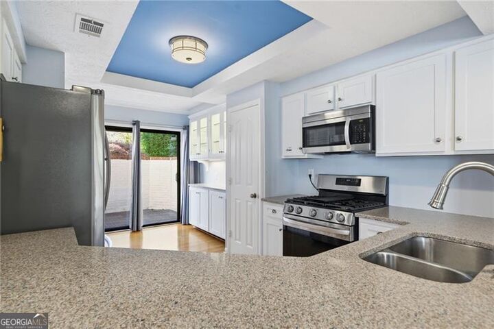 Property Photo: 78 Dunwoody Springs Drive 78 GA 30328