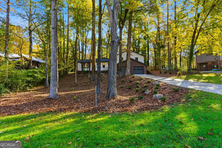 Property Photo:  235 Sabrina Court  GA 30188 