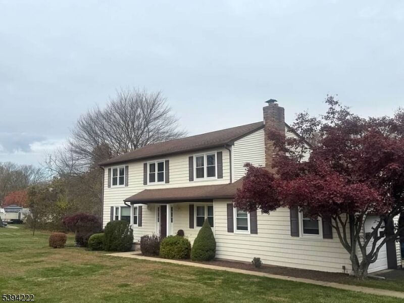 Property Photo:  9 Weavers Ln  NJ 08889 