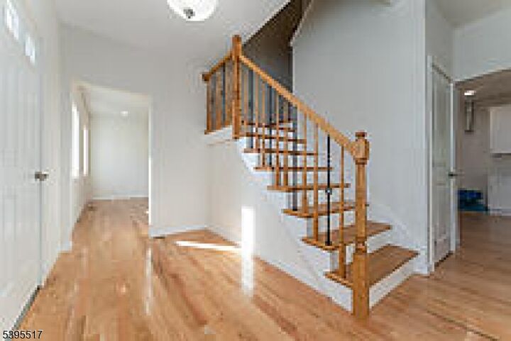 Property Photo: 5 Heather Hill Rd NJ 07882