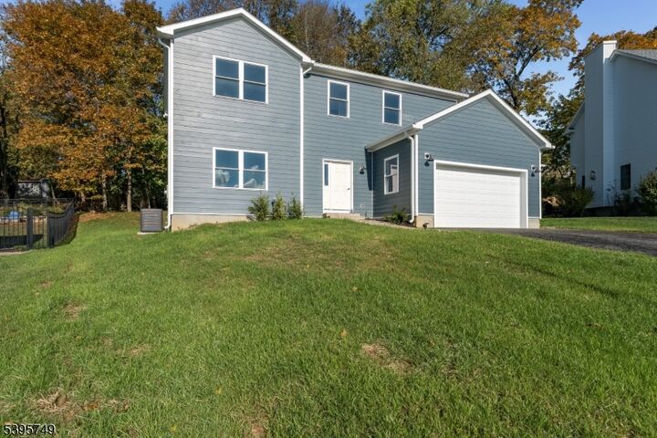 Property Photo: 9 Heather Hills Rd NJ 07882