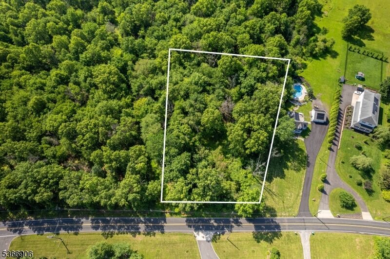 Property Photo:  73 Weston Road  NJ 08844 