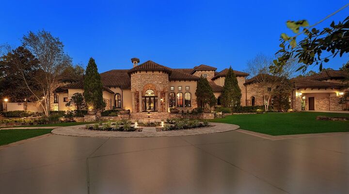 Property Photo: 7918 Red Bay Circle TX 77354