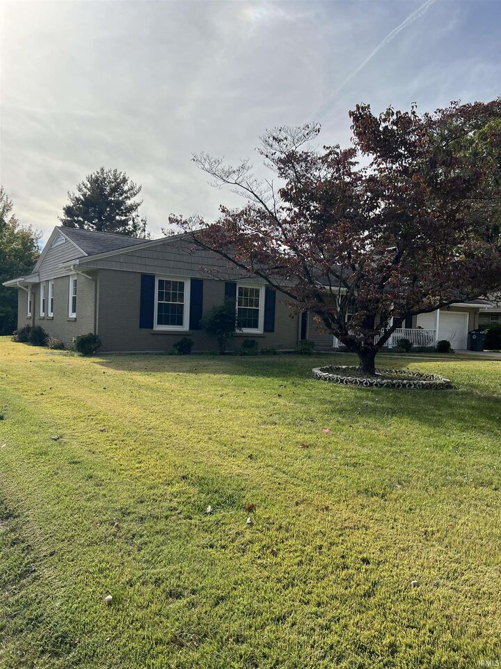 Property Photo: 6831 Arcadian Highway IN 47715