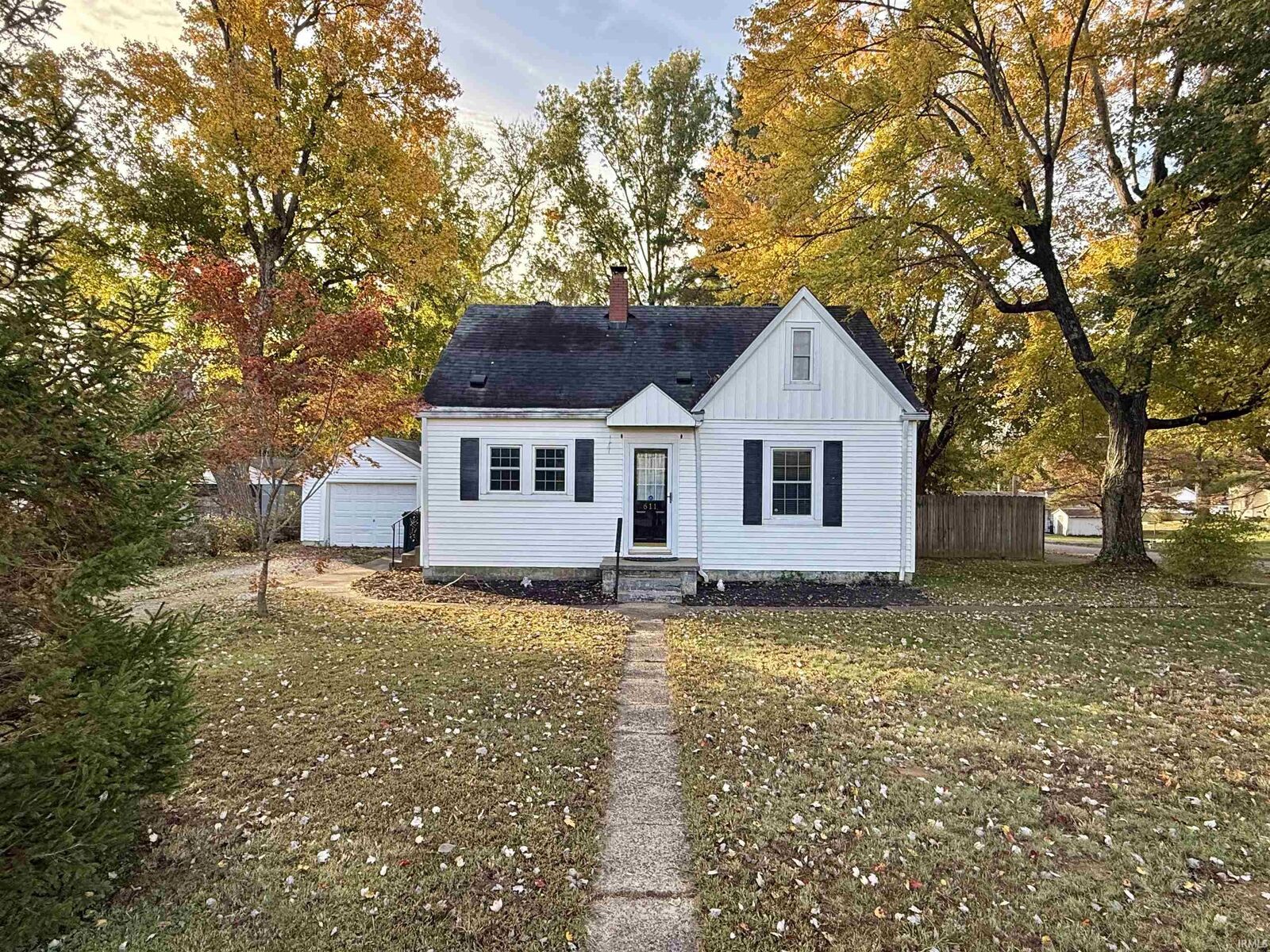 Property Photo: 611 Liberty Street IN 47601