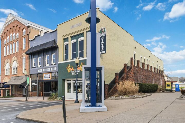 Property Photo:  38 Public Square East Mt. Vernon Street  KY 42501 