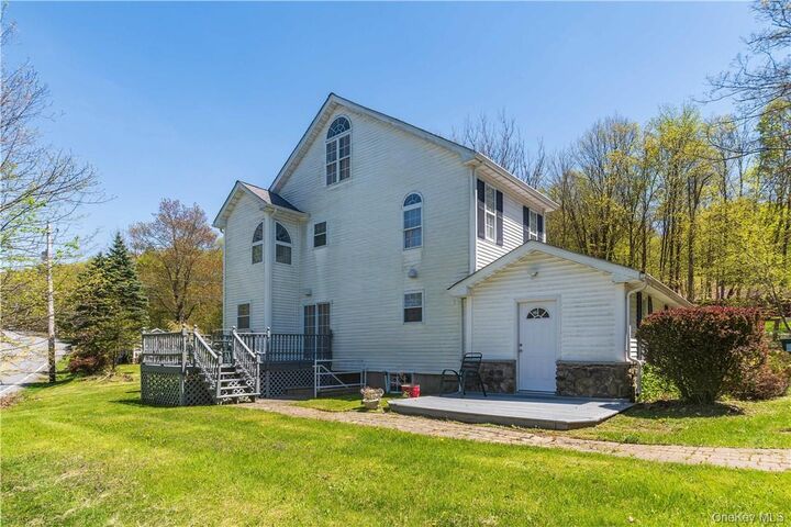 Property Photo:  11 Stage Coach Road  NY 10990 