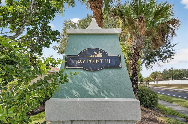 Property Photo:  11550 Crestlake Village Drive  FL 33569 