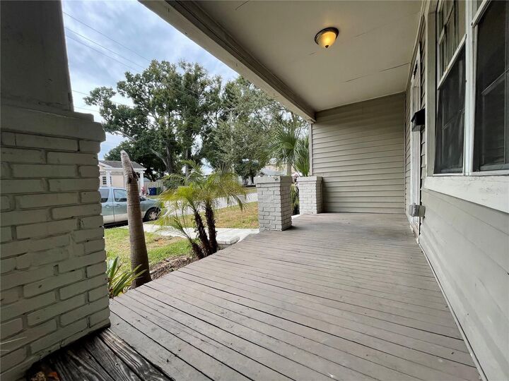 Property Photo:  2226 E 10th Avenue  FL 33605 