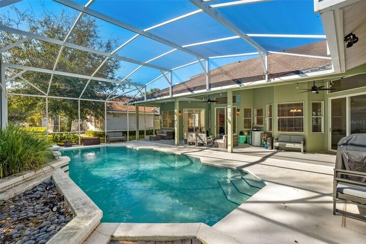 Property Photo:  8449 Island Palm Circle  FL 32835 