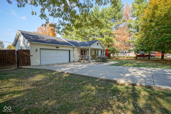 Property Photo:  420 N Manifold Street  IN 46048 