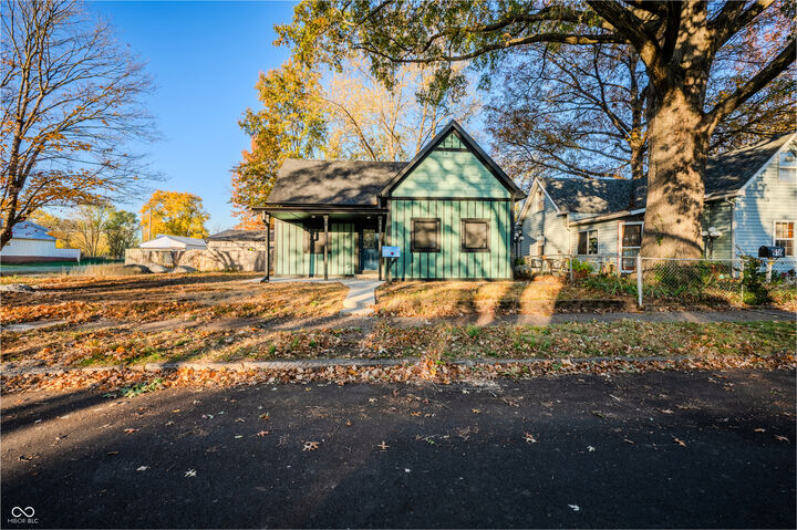 Property Photo: 925 S 16th Street IN 47807