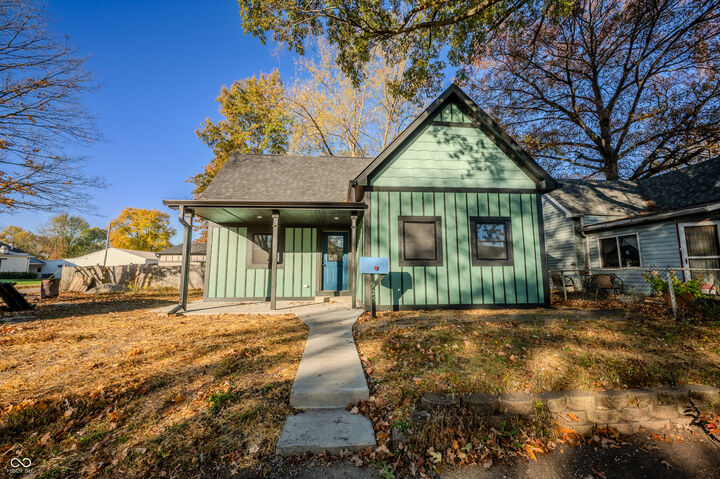 Property Photo:  925 S 16th Street  IN 47807 