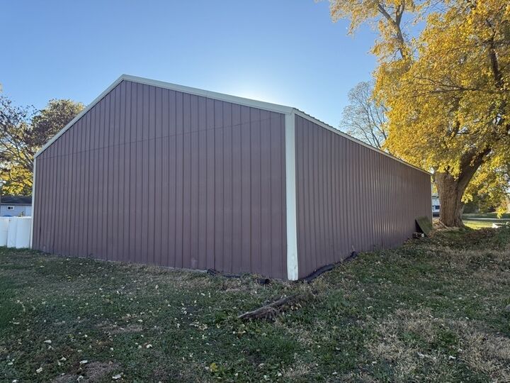 Property Photo: 207 N West Street IL 61336