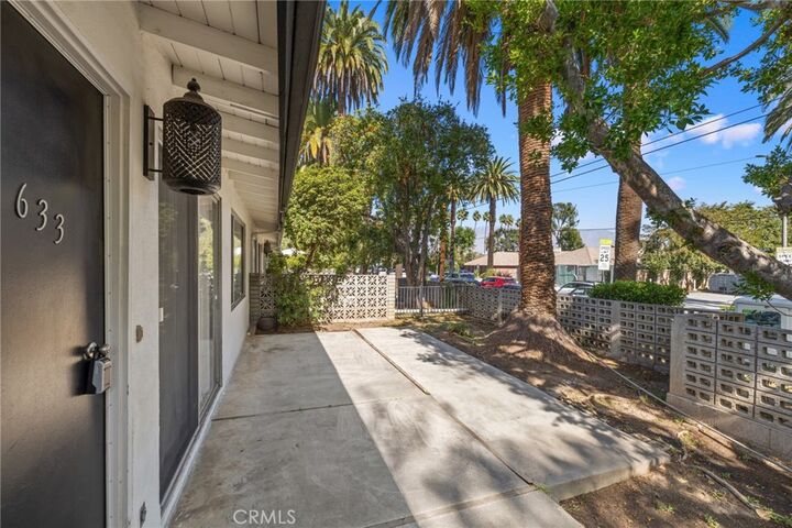 Property Photo: 633 S Pasadena Avenue CA 91105