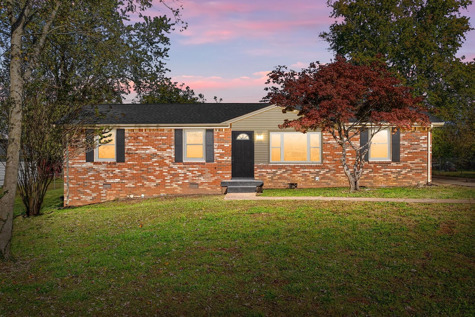 Property Photo: 208 Dale Ter TN 37042