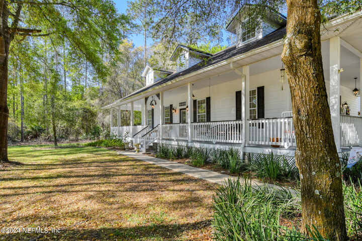 Property Photo: 1155 Cousintown Road FL 32148