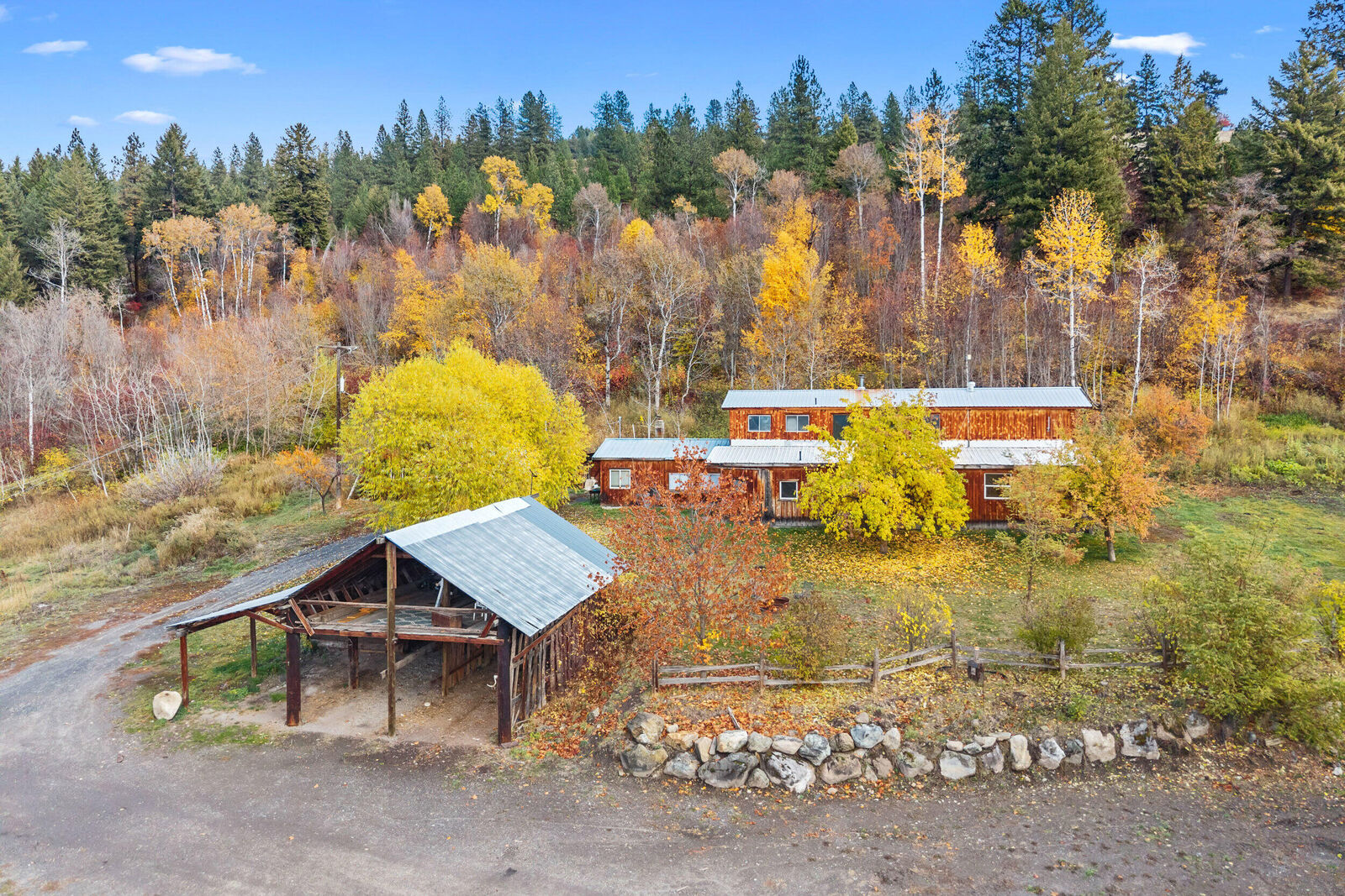 Property Photo:  3115 Beardslee Rd  WA 99141 