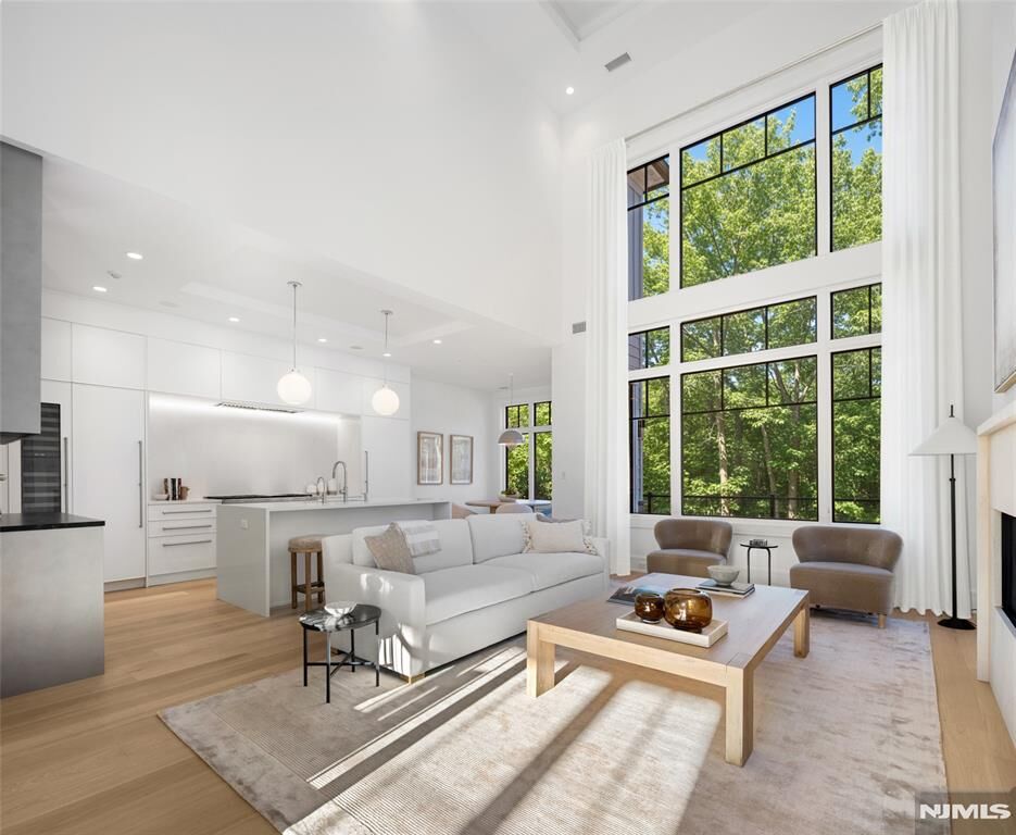 Property Photo: 11 Stone Bridge Court NJ 07627