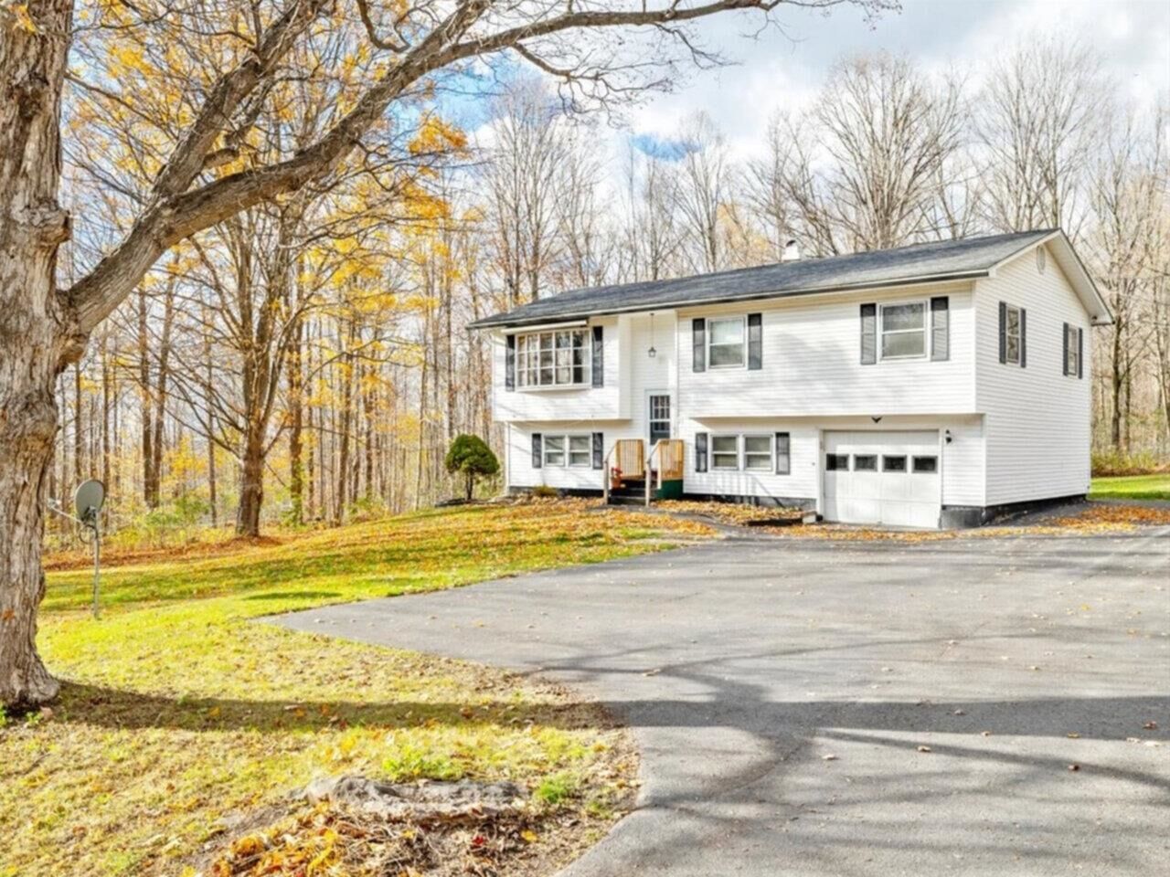 Property Photo:  21 Woods Hill Road  VT 05488 