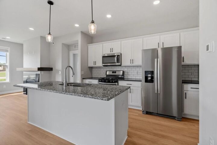 Property Photo: 5380 Robinwood Court MN 55318