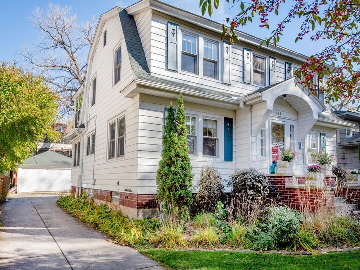 Property Photo:  458 Otis Avenue  MN 55104 