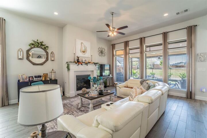 Photo de la propriété:  4418 Timberdrift Street  TX 76065 