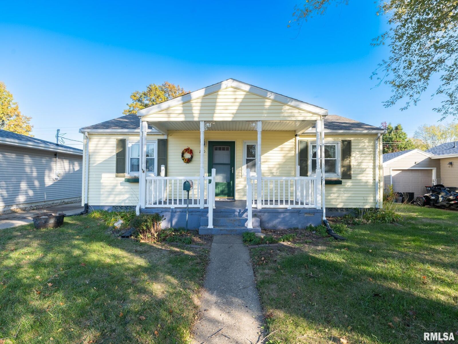 Property Photo: 1410 N Capitol Street IL 61554