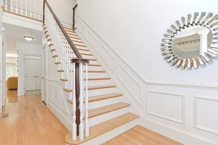 Property Photo:  10 Lupine Rd 10  MA 01760 