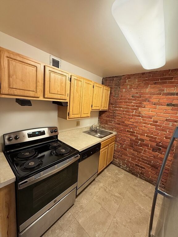 Property Photo: 66 Westland Avenue 405 MA 02115