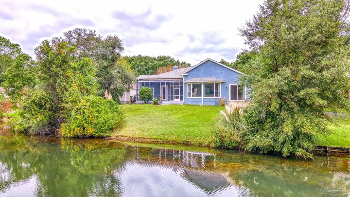 Property Photo: 4314 Hidden Lakes Dr FL 32578