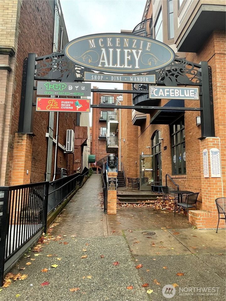 Property Photo: 1101 McKenzie Avenue 206 WA 98225