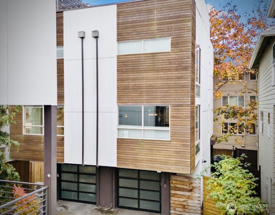 Property Photo:  1525 NW 58th Street A  WA 98107 