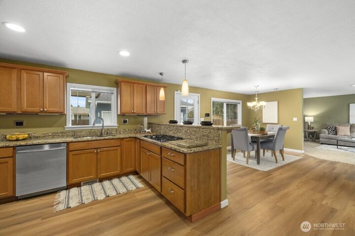 Property Photo: 2122 Cascade Place W WA 98466