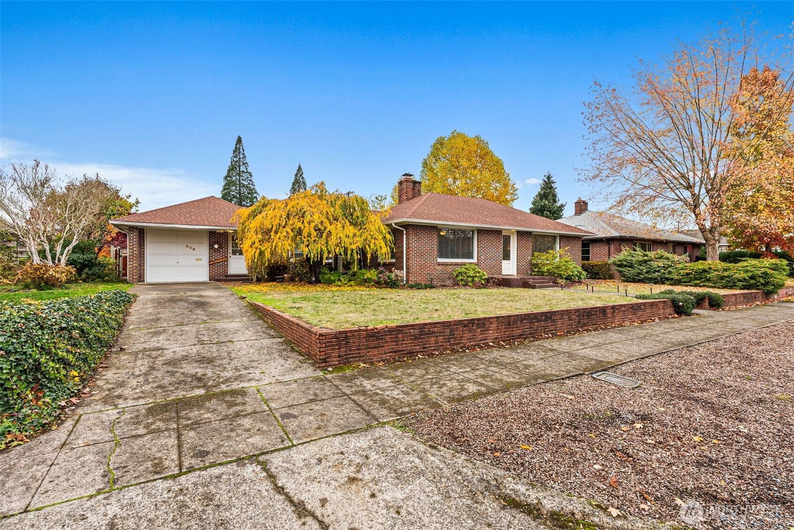 Property Photo: 809 K St WA 98531