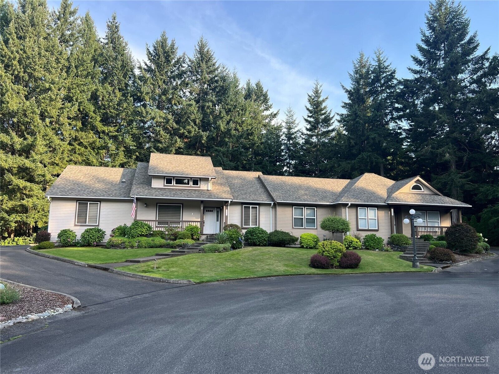 Property Photo:  2523  21st Avenue Ct NW  WA 98335 