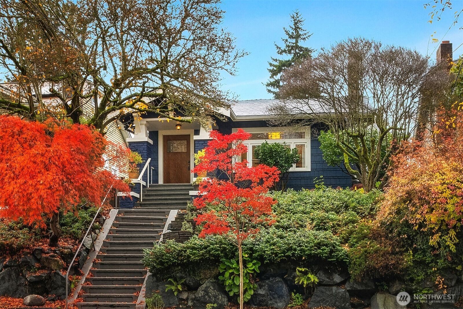 Property Photo:  5711  Latona Avenue NE  WA 98105 